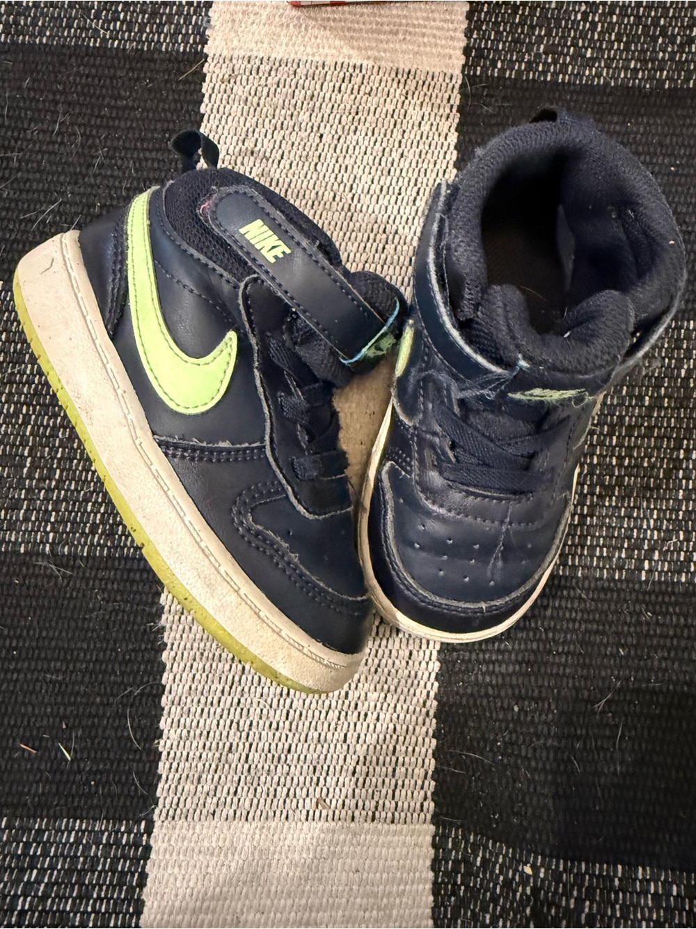 Nike Court Borough Mid 2 (TDV) Toddler Sneakers Size 7C Navy/Lime GUC